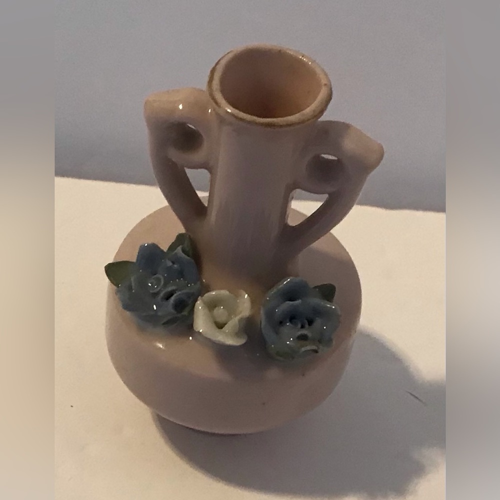 Two 1940s vintage mini vases with raised applied flowers. Made in Japan